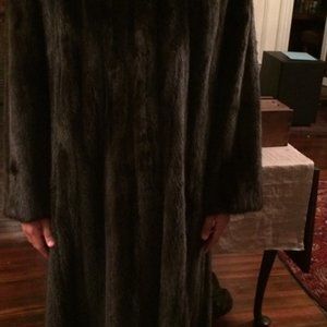 Female Mink Full length Woman's coat - size 8